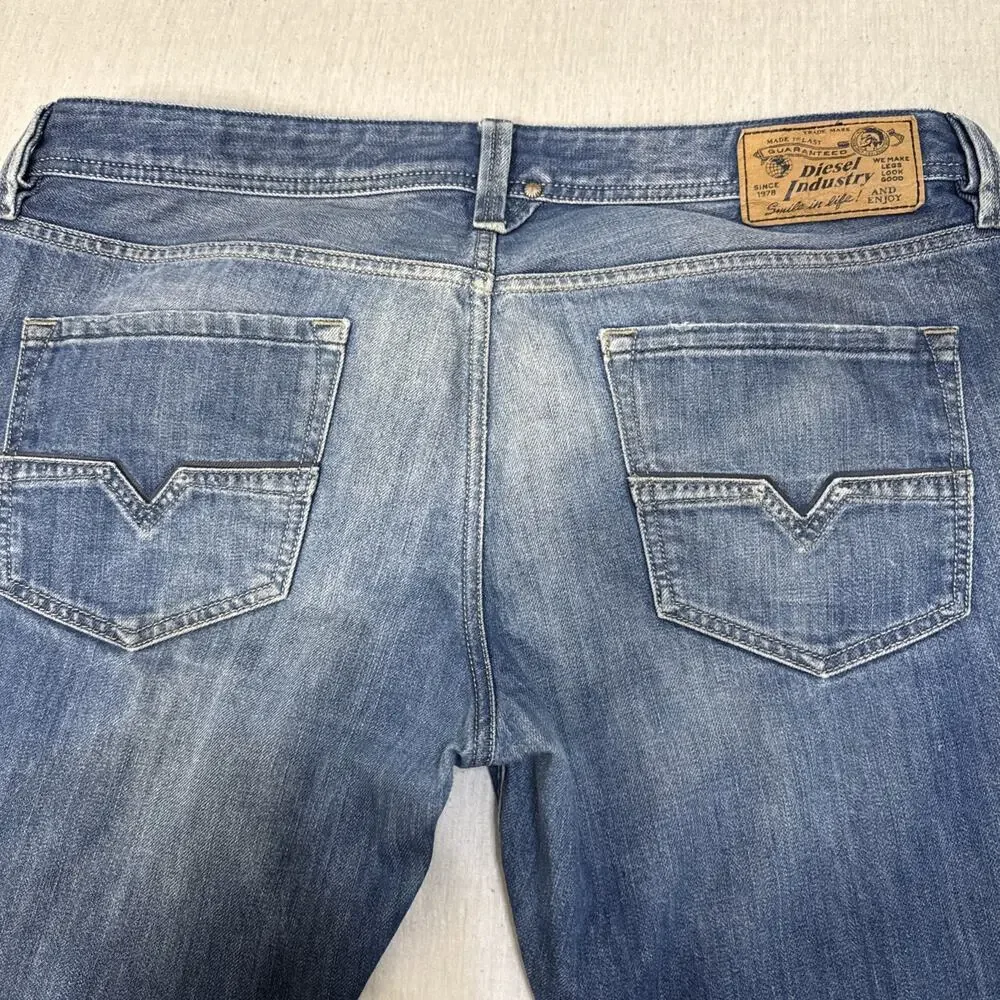 Diesel Larkee Mens 36x32 Regular Straight Blue Jeans Cowboy Western